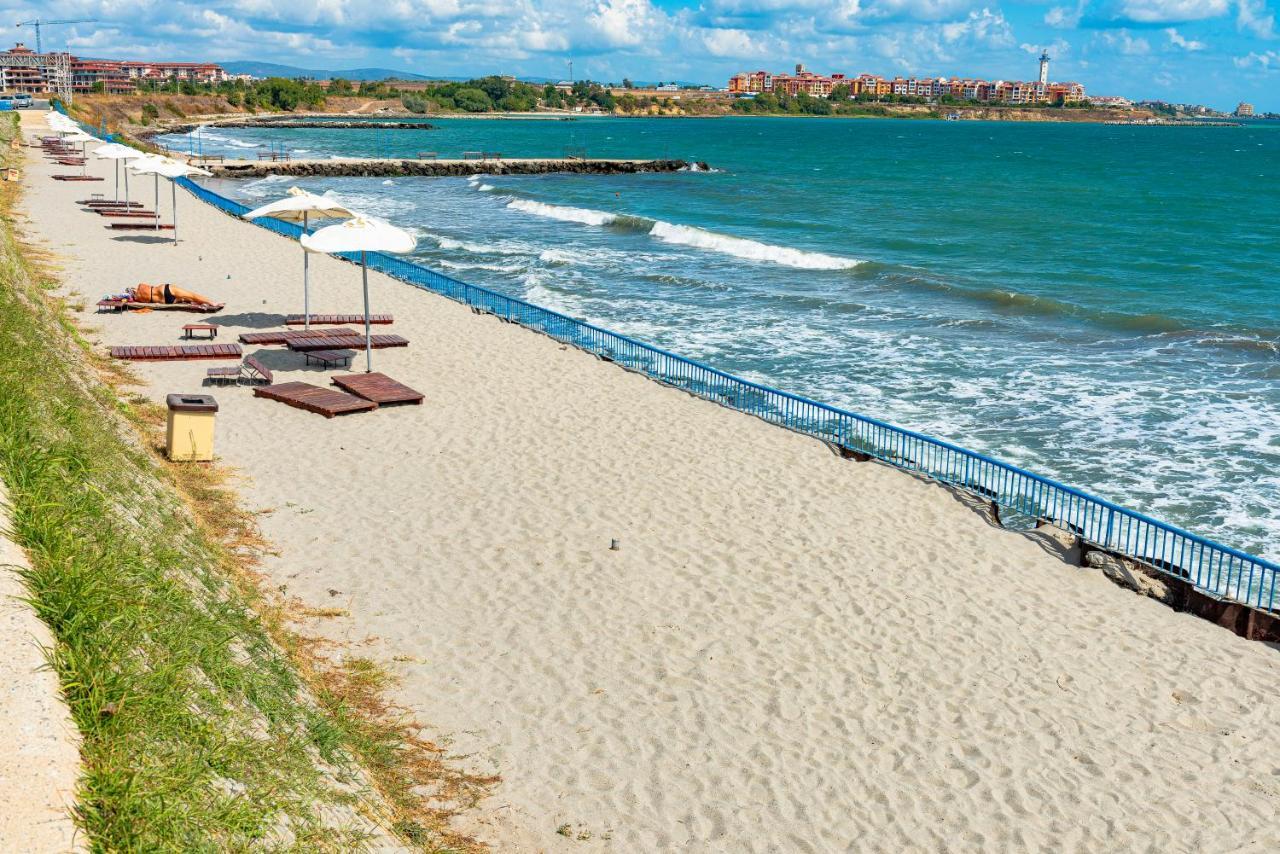 Menada Grand Resort Apartments Aheloy Esterno foto
