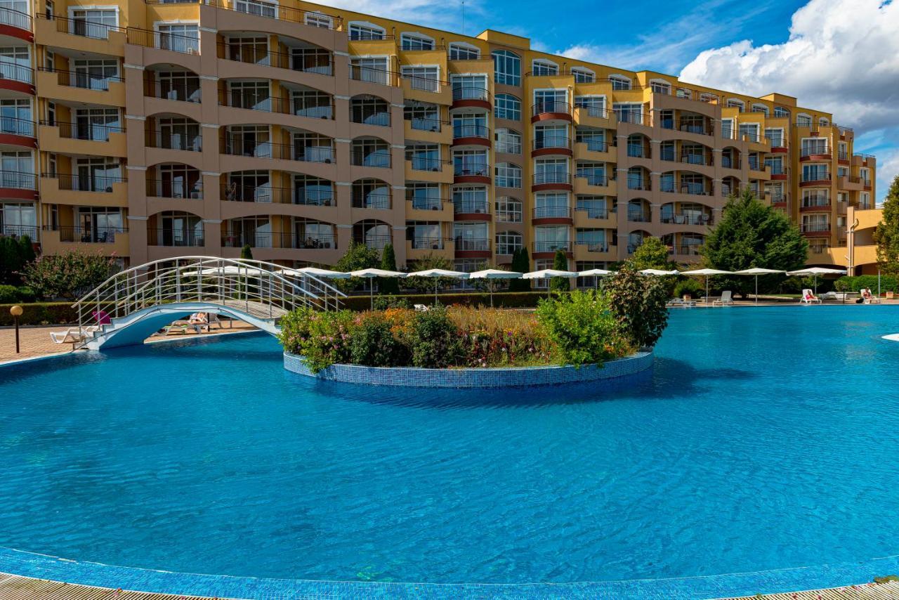 Menada Grand Resort Apartments Aheloy Esterno foto