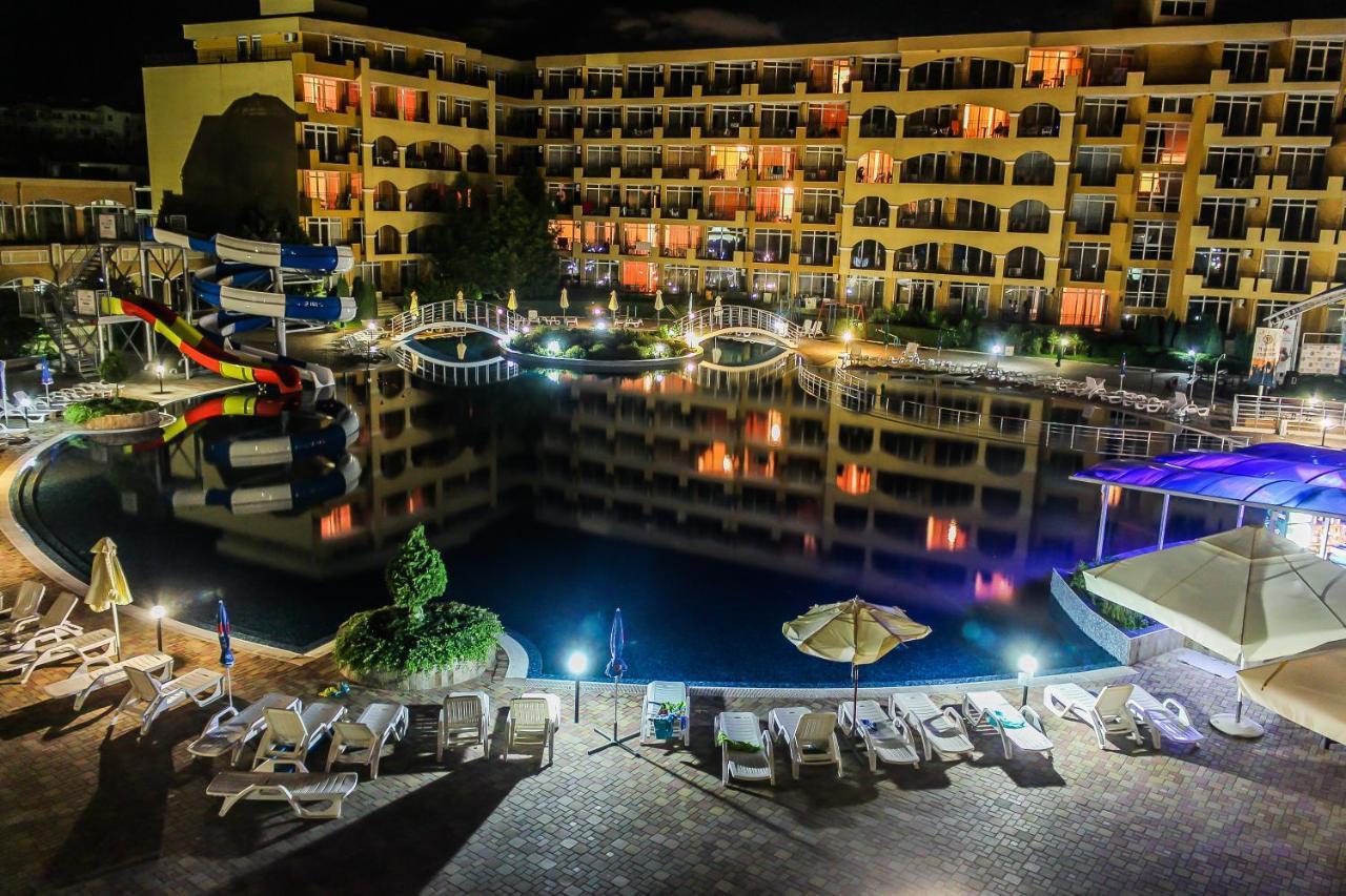 Menada Grand Resort Apartments Aheloy Esterno foto